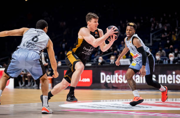 锋线上的持 锋线上的持