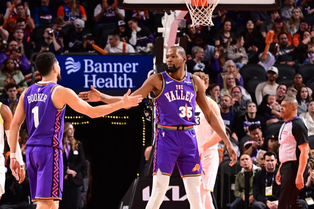 体育意大利杯：国际米兰3-0AC米兰 率先晋级决赛