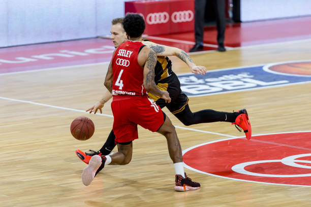 频频受挫 频频受挫