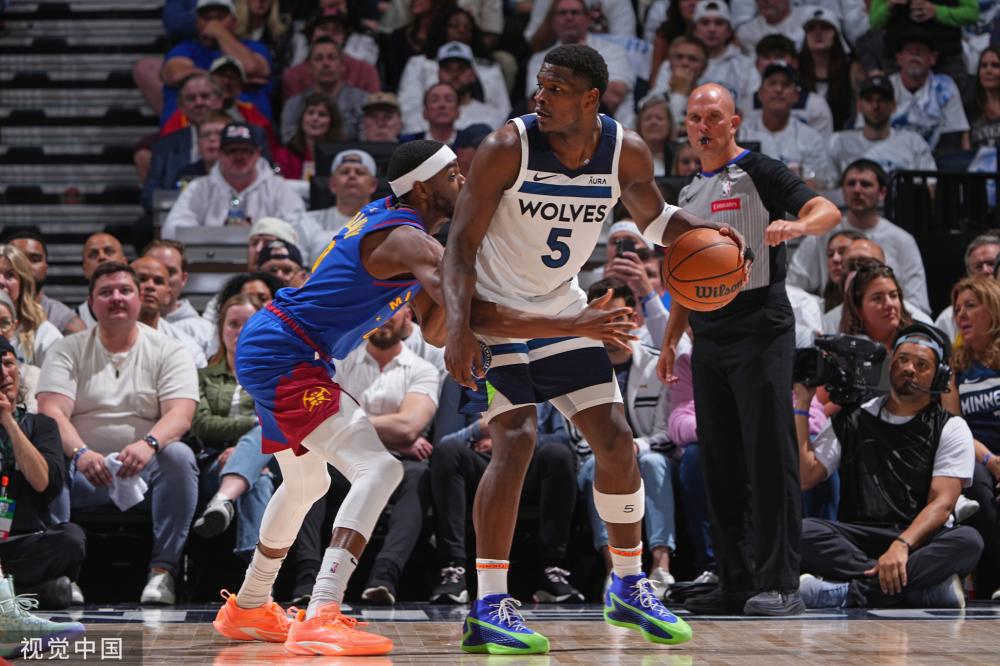 林丹则以其 林丹则以其